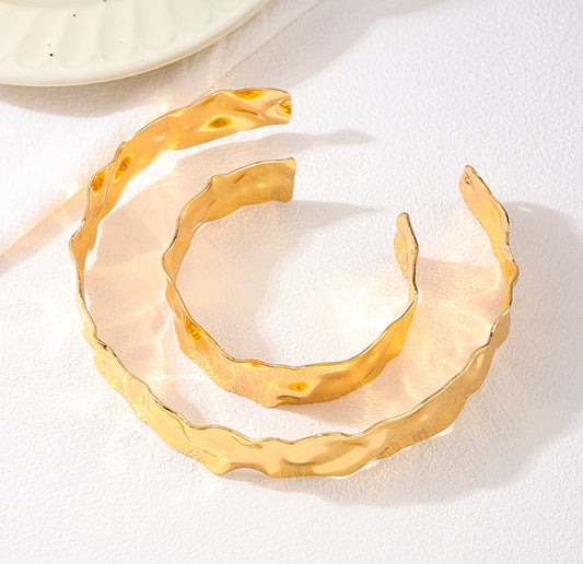 Hammered Gold Necklace Set