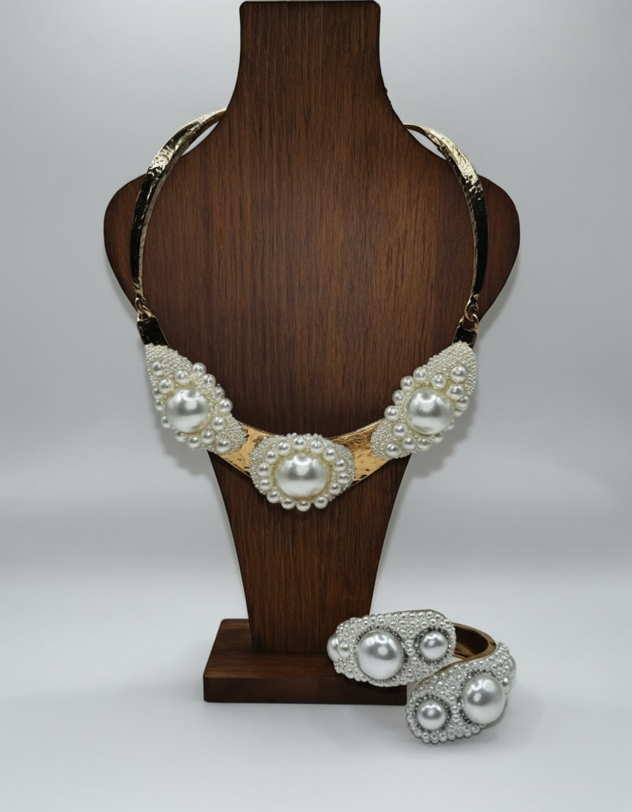 Regal Pearl & Gold Statement Set