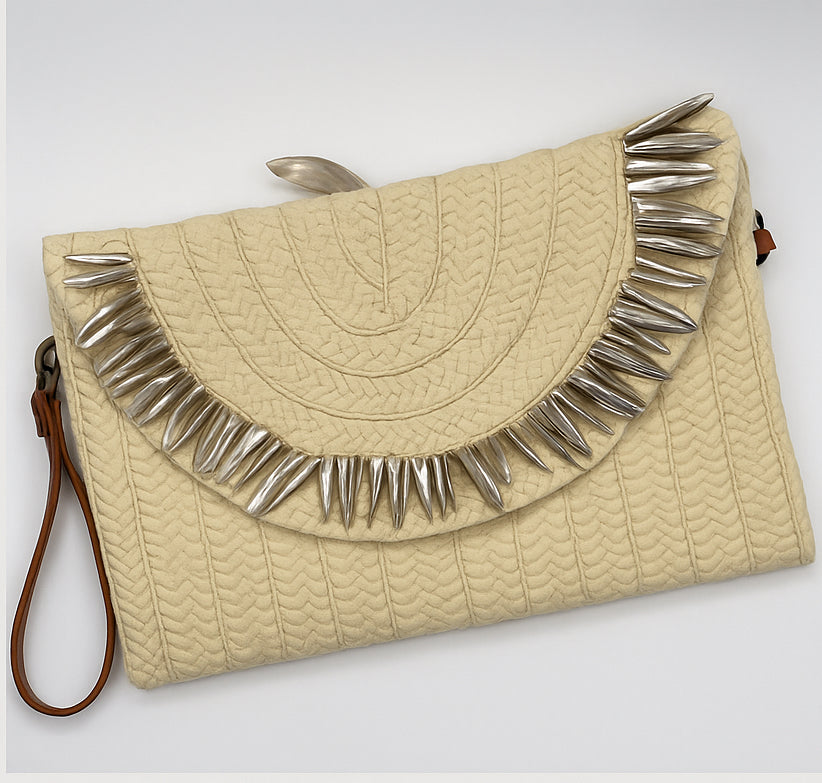 Spike Shell Trim Two Way Clutch